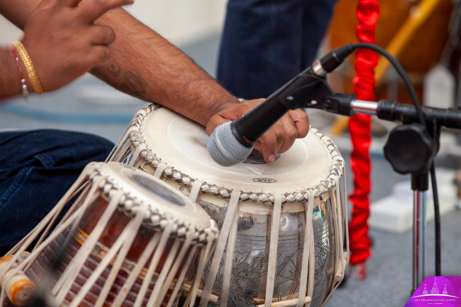 ©1987-2017 SKS Swaminarayan Temple East London